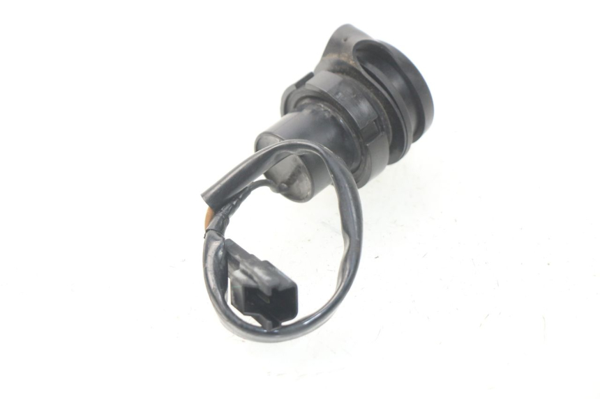 photo de SIGARETTENZIGARETTEN AANSTEKERDOOSJE YAMAHA FJR ABS 1300 (2006 - 2012) - Andere kijkhoek