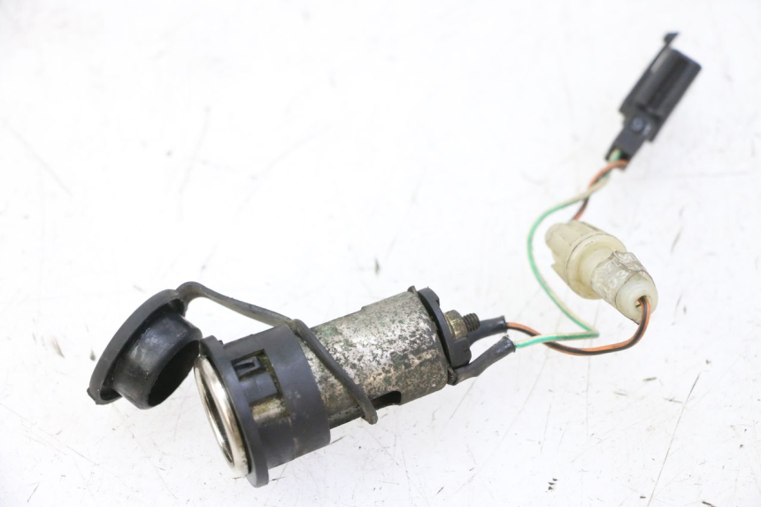 photo de SIGARETTENZIGARETTEN AANSTEKERDOOSJE KYMCO GRAND DINK 125 (2002 - 2007) - Hoofdaanzicht