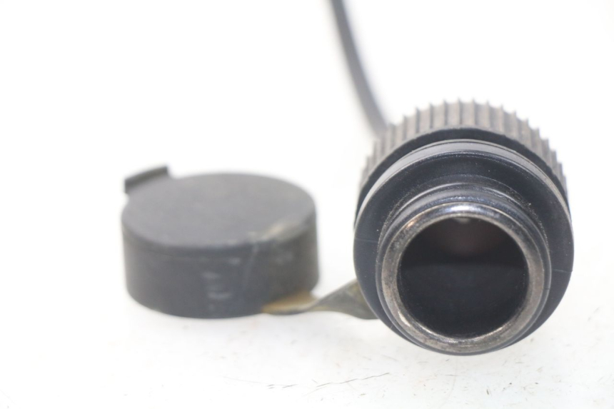 photo de SIGARETTENZIGARETTEN AANSTEKERDOOSJE SYM GTS EVO 125 (2009 - 2013) - Detail van het onderdeel