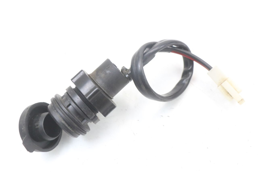 photo de SIGARETTENZIGARETTEN AANSTEKER STOPCONTACT HYTRACK HY S 4X4 410 (2013 - 2016) - Zoom op gebruiksstaat