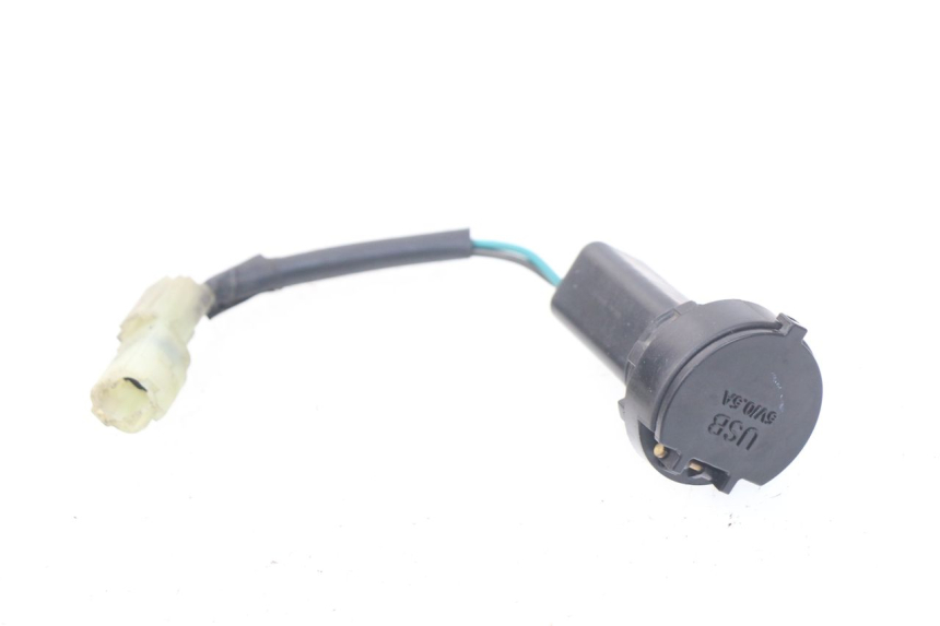 photo de AANSTEKERAANSLUITING SYM JOYMAX 250 (2013 - 2017) - Staat van het oppervlak