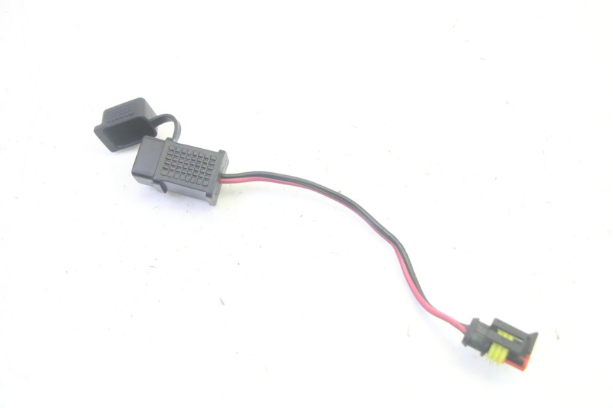 photo de SIGARETTENZIGARETTEN AANSTEKERDOOSJE PIAGGIO MP3 HPE 350 (2018 - 2020) - Andere kijkhoek