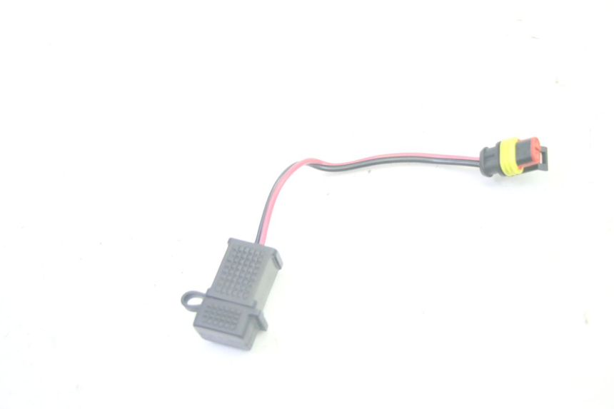 photo de SIGARETTENZIGARETTEN AANSTEKER STOPCONTACT PIAGGIO MP3 500 (2016 - 2018) - Andere kijkhoek