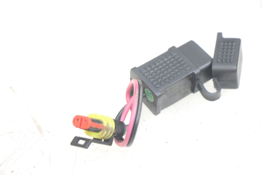 photo de AANSTEKERAANSLUITING PIAGGIO NEW TYPHOON 50 (2018 - 2021) - Zoom op gebruiksstaat