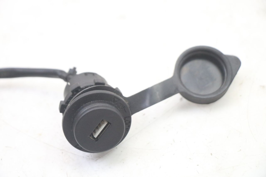 photo de SIGARETTENZIGARETTEN AANSTEKERDOOSJE SYM ORBIT III 3 4T 50 (2021 - 2025) - Detail van het onderdeel