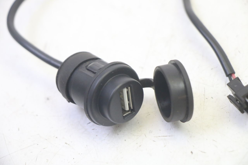 photo de SIGARETTENZIGARETTEN AANSTEKERDOOSJE EFUN PUSA 1 - Detail van het onderdeel