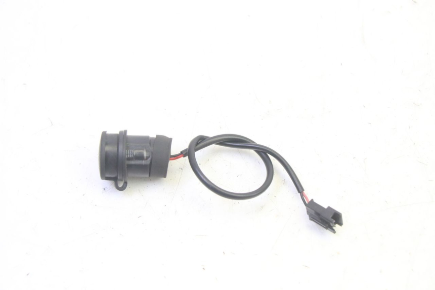 photo de SIGARETTENZIGARETTEN AANSTEKERDOOSJE EFUN PUSA 1 - Zoom op gebruiksstaat