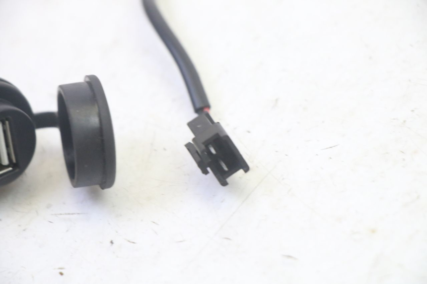 photo de SIGARETTENZIGARETTEN AANSTEKERDOOSJE EFUN PUSA 1 - Technische close-up