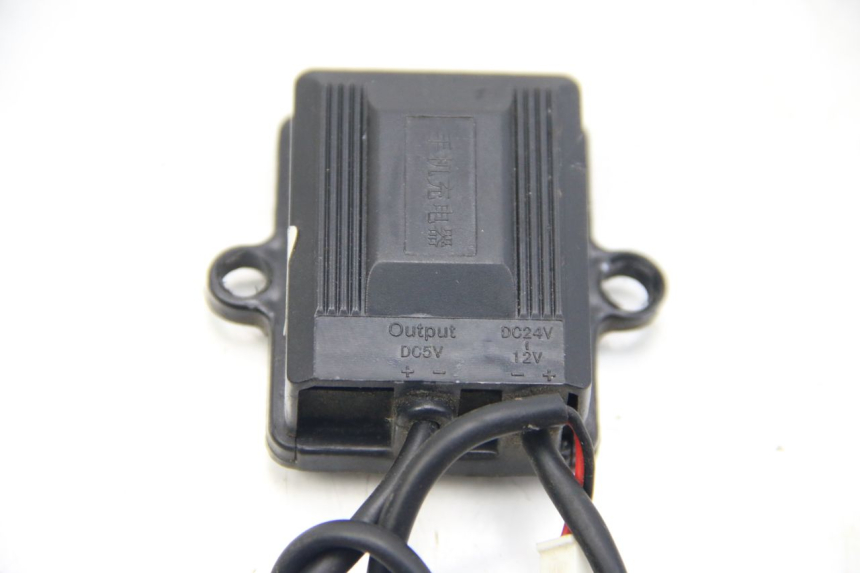 photo de SIGARETTENZIGARETTEN AANSTEKERDOOSJE RED ELECTRIC RED E PRO 1 (2017 - 2019) - Zoom op gebruiksstaat