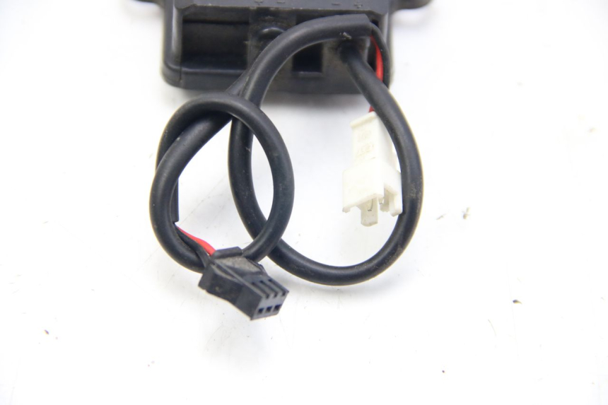 photo de SIGARETTENZIGARETTEN AANSTEKERDOOSJE RED ELECTRIC RED E PRO 1 (2017 - 2019) - Technische close-up