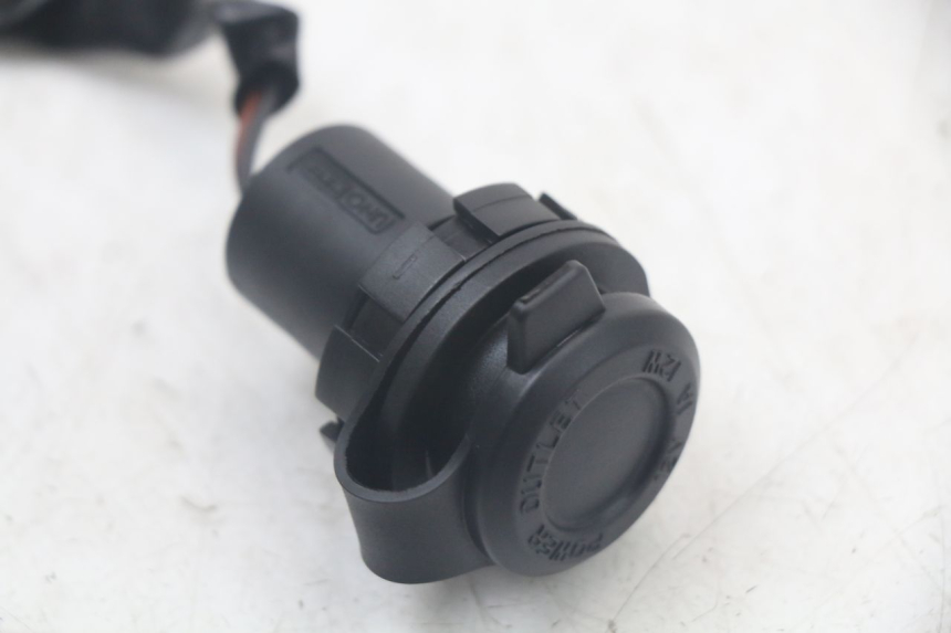 photo de AANSTEKERAANSLUITING YAMAHA XMAX X-MAX ABS 125 (2017 - 2020) - Technische close-up