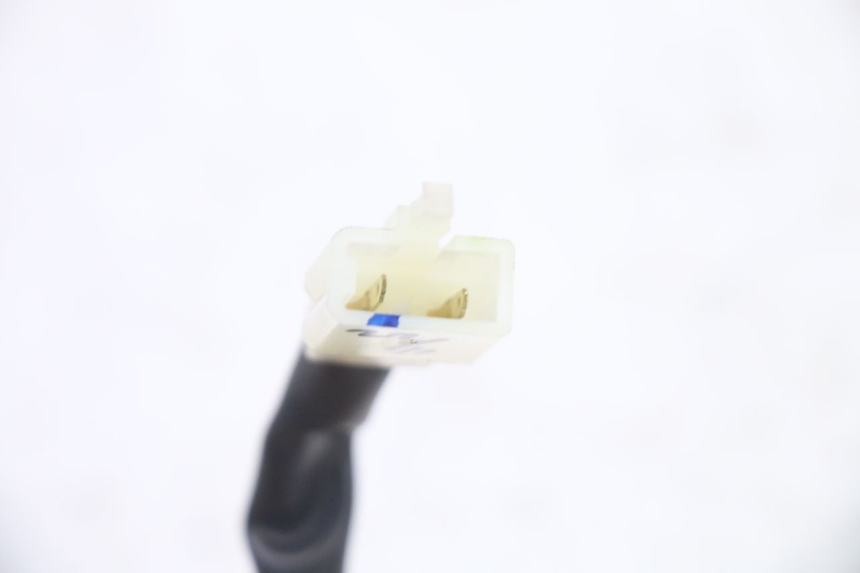 photo de SIGARETTENZIGARETTEN AANSTEKERDOOSJE YAMAHA XMAX X-MAX 125 (2021 - 2025) - Andere kijkhoek