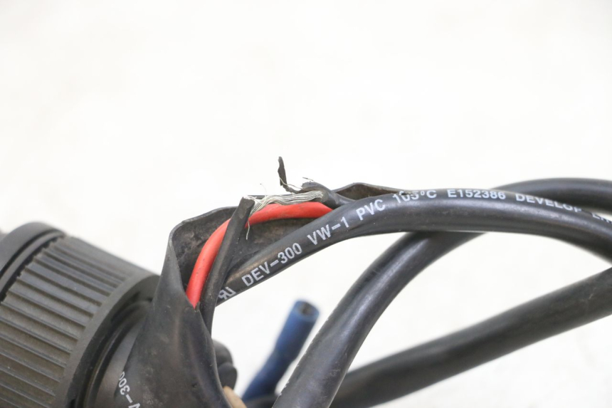 photo de AANSTEKERAANSLUITING PIAGGIO XEVO - X EVO 125 (2007 - 2017) - Bevestigingspunten