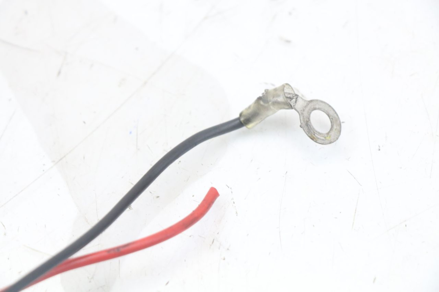 photo de SIGARETTENZIGARETTEN AANSTEKERDOOSJE YAMAHA FZ1 FAZER 1000 (2007 - 2009) - Bevestigingspunten