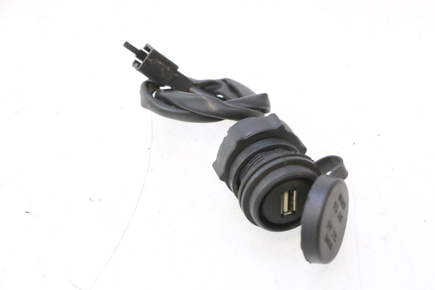 photo de USB-STOPCONTACT MASH BIBOP 2.0 50 (2021 - 2026) - Detail van het onderdeel