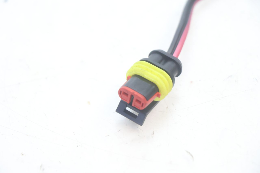 photo de USB-STOPCONTACT PIAGGIO MP3 500 (2016 - 2018) - Zoom op gebruiksstaat