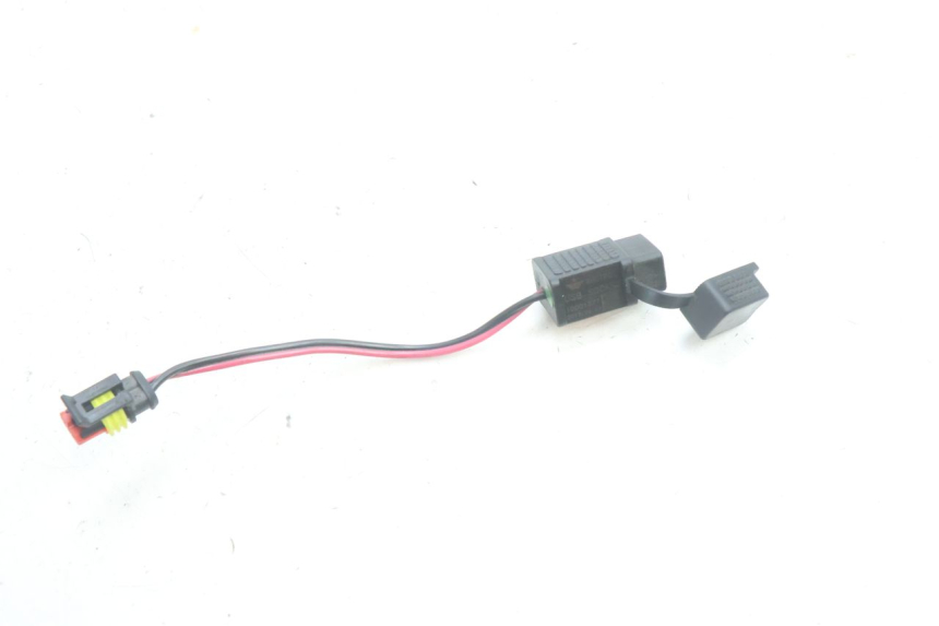 photo de USB-STOPCONTACT PIAGGIO MP3 500 (2016 - 2018) - Zoom op gebruiksstaat