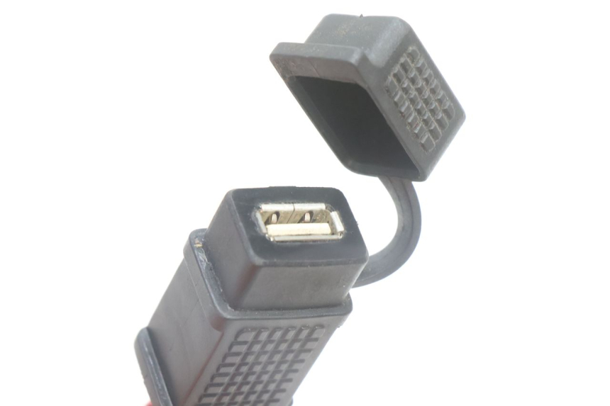 photo de USB-STOPCONTACT PIAGGIO MP3 500 (2016 - 2018) - Andere kijkhoek
