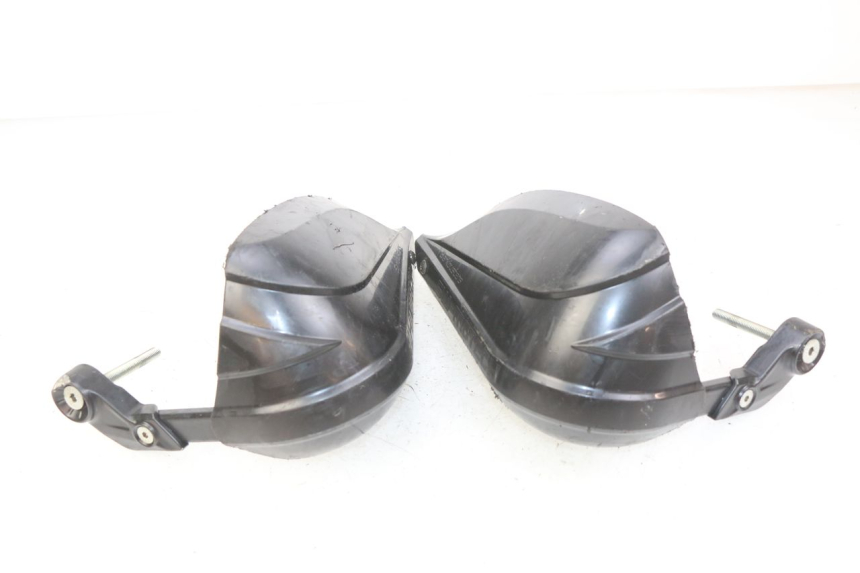 photo de HANDPROTECTOR HONDA CB R 1000 (2018 - 2023) - Detailaanzicht