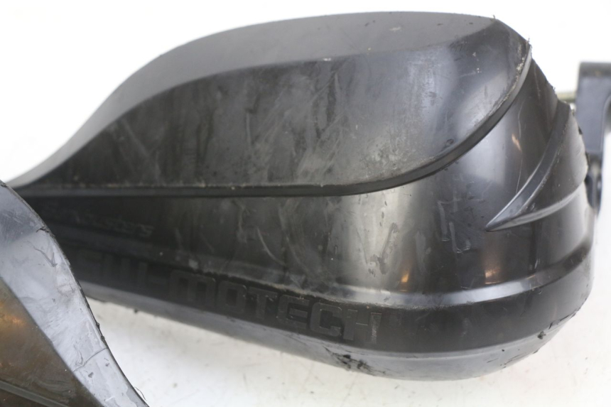 photo de HANDPROTECTOR HONDA CB R 1000 (2018 - 2023) - Bevestigingspunten
