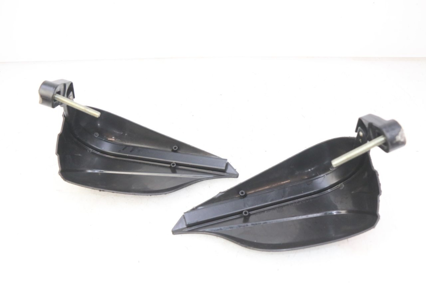 photo de HANDPROTECTOR HONDA CB R 1000 (2018 - 2023) - Markeringen en referenties