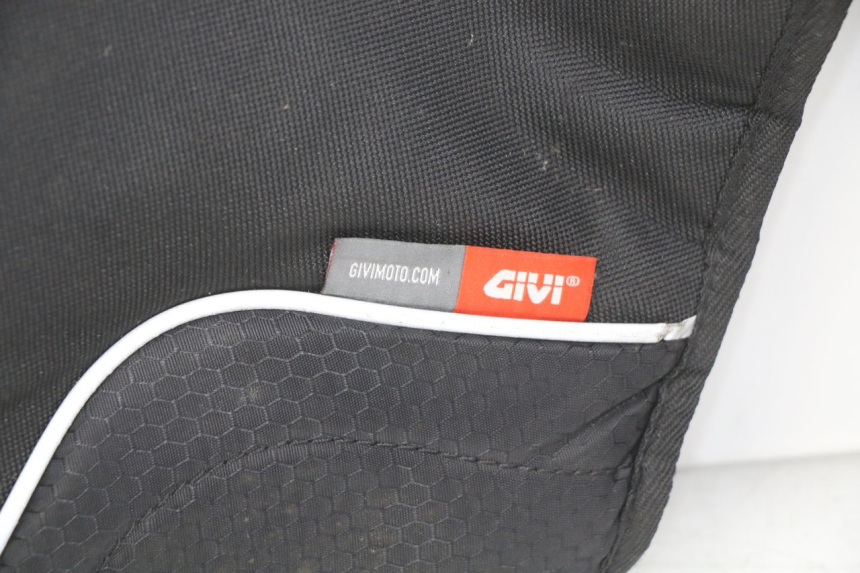 photo de HANDGEMAKKER YAMAHA D'ELIGHT DELIGHT 115 (2013 - 2017) - Staat van het oppervlak