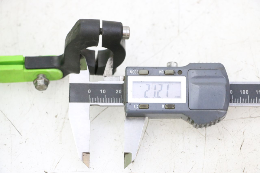 photo de HANDPROTECTOR KAWASAKI KX 65 (2000 - 2019) - Zoom op gebruiksstaat