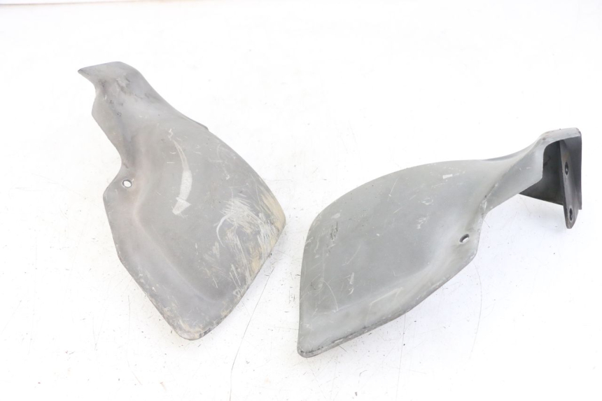 photo de HANDPROTECTOR APRILIA SCARABEO GT 125 (1999 - 2007) - Andere kijkhoek