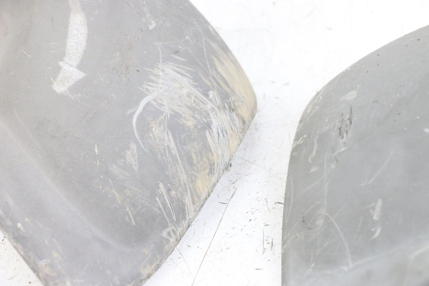 photo de HANDPROTECTOR APRILIA SCARABEO GT 125 (1999 - 2007) - Technische close-up