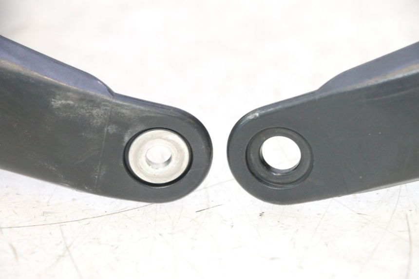 photo de HANDGEMAKKER YAMAHA TDM ABS 900 (2002 - 2014) - Zoom op gebruiksstaat