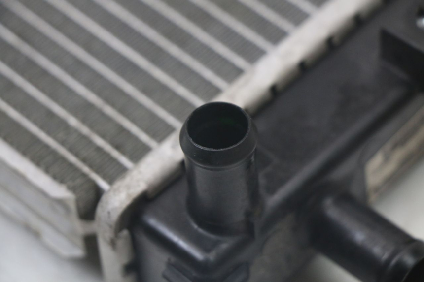 photo de RADIATEUR QUADRO 3D S 350 (2013 - 2018) - Andere kijkhoek