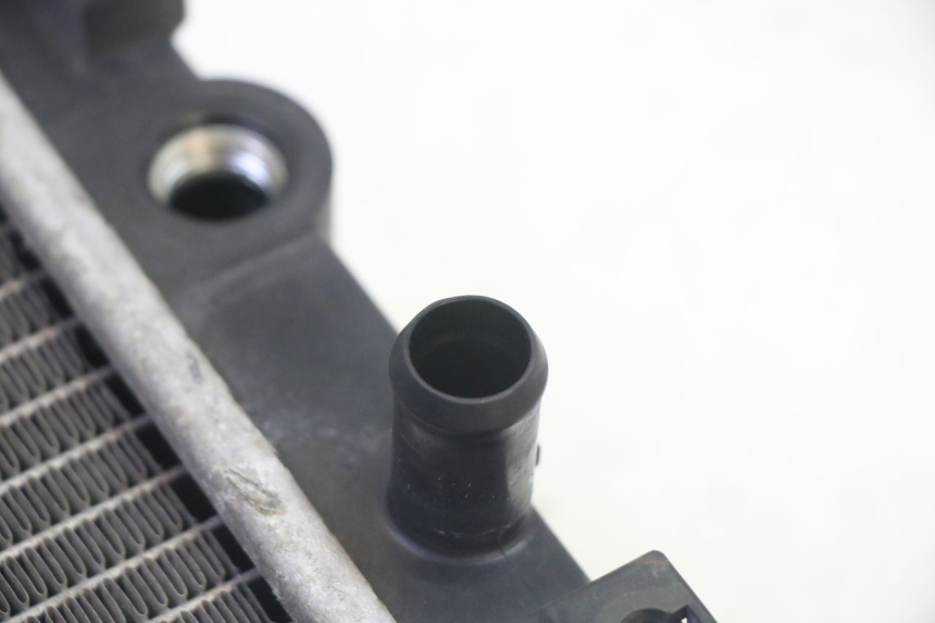 photo de RADIATEUR QUADRO 4 4D 350 (2015 - 2018) - Zoom op gebruiksstaat