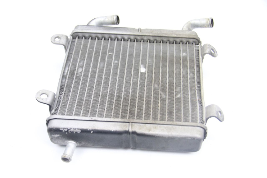 photo de RADIATEUR YAMAHA AEROX NAKED 2T 50 (2013 - 2017) - Zoom op gebruiksstaat