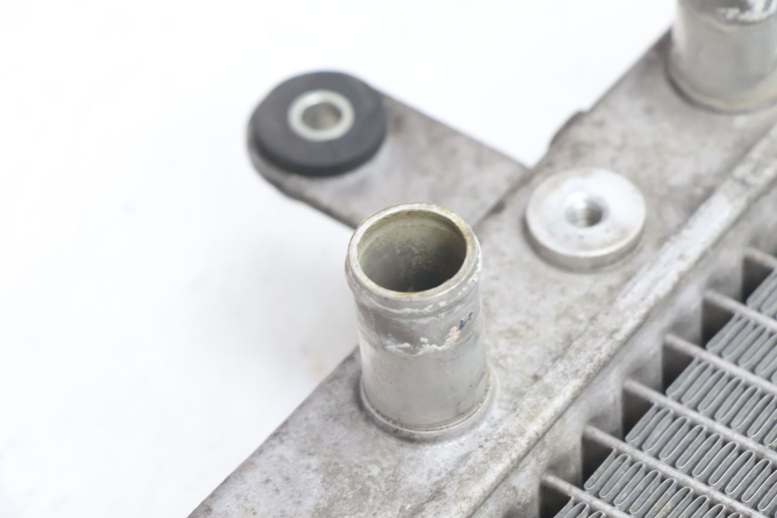 photo de RADIATEUR SUZUKI BURGMAN 125 (2007 - 2014) - Detail van het onderdeel