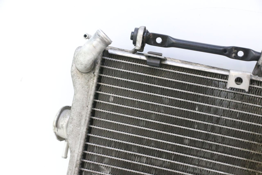 photo de RADIATEUR SUZUKI BURGMAN EXECUTIVE ABS 650 (2006 - 2012) - Staat van het oppervlak
