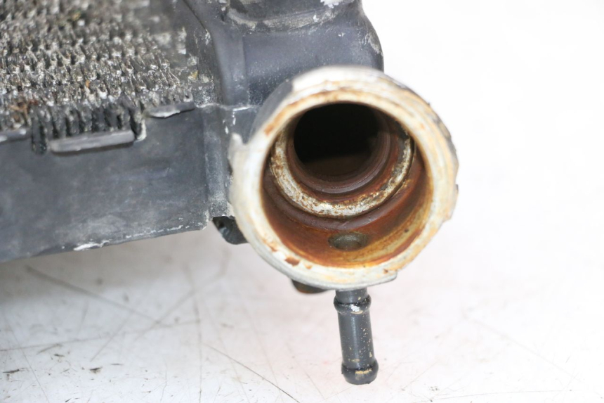 photo de RADIATEUR HONDA CBR RR FIREBLADE 900 (1992 - 1994) - Productaanzicht