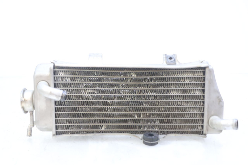 photo de RECHTER RADIATEUR HONDA CRF CR-F 450 (2009 - 2012) - Detail van het onderdeel