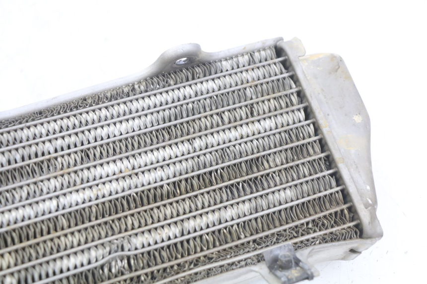 photo de RECHTER RADIATEUR HONDA CRF CR-F 450 (2009 - 2012) - Kenmerkende details