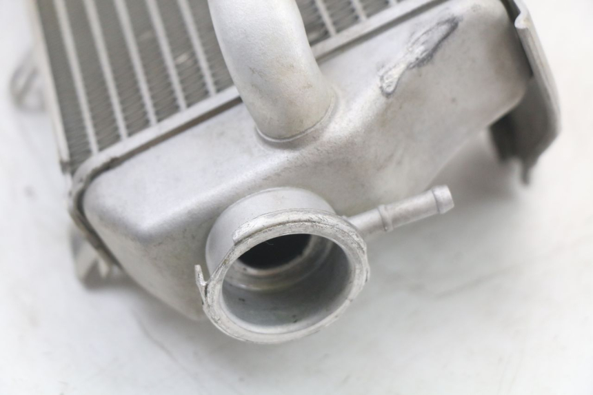 photo de RECHTER RADIATEUR HONDA CRF R 250 (2020 - 2021) - Technische close-up
