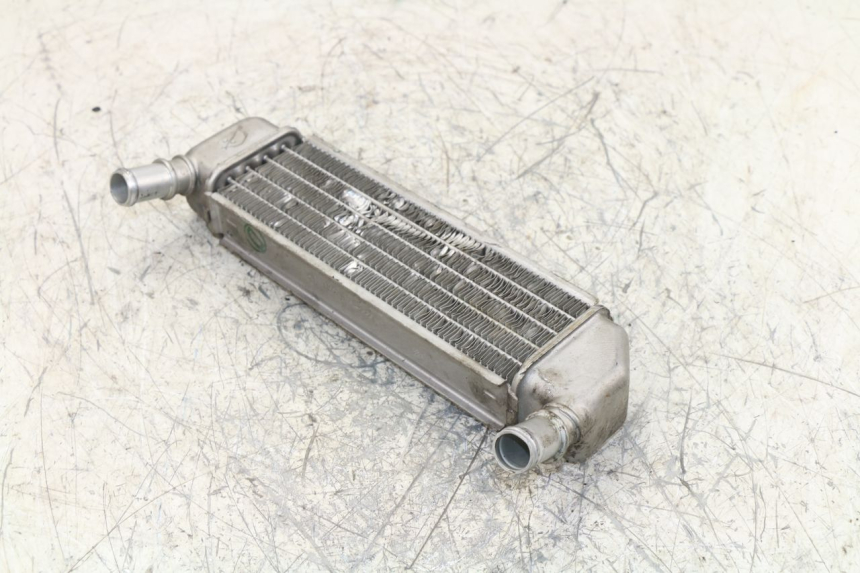photo de RECHTER RADIATEUR PEUGEOT LUDIX BLASTER 50 (2006 - 2014) - Andere kijkhoek