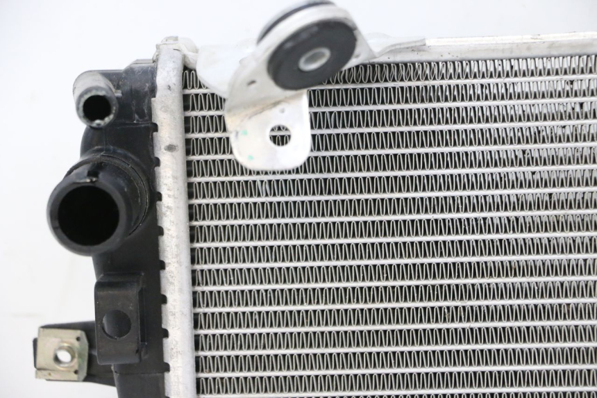 photo de RECHTER RADIATEUR BMW R GS 1250 (2021 - 2024) - Productaanzicht