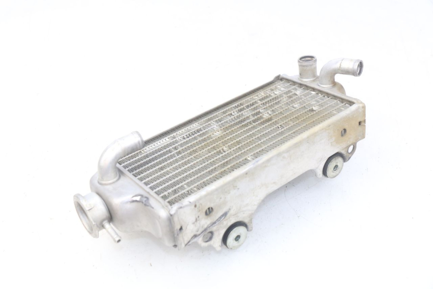 photo de RECHTER RADIATEUR SUZUKI RM-Z RMZ 250 (2010 - 2016) - Detail van het onderdeel