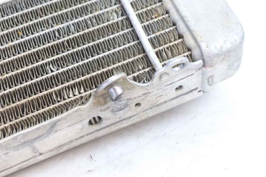 photo de RECHTE RADIATEUR HUSABERG TE 250 (2011 - 2014) - Zoom op componenten