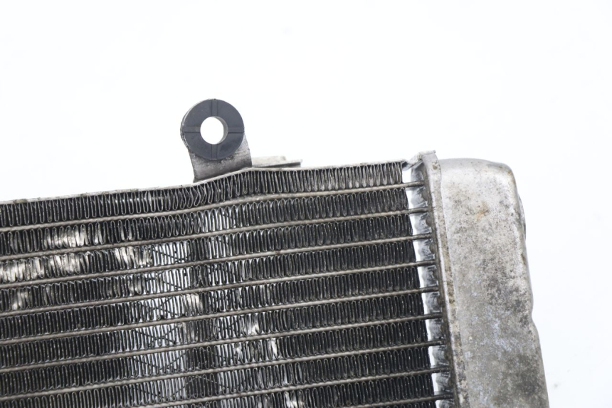 photo de RECHTER RADIATEUR HONDA VTR F FIRESTORM 1000 (1997 - 2001) - Bevestigingspunten