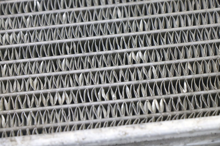 photo de RECHTER RADIATEUR YAMAHA YZ 125 (2006 - 2016) - Zoom op gebruiksstaat