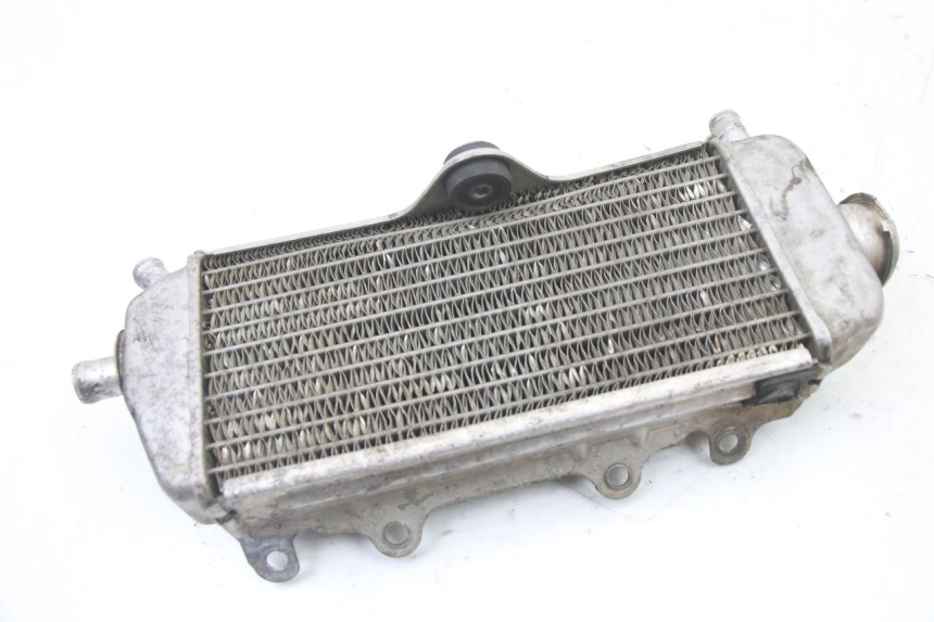 photo de RECHTER RADIATEUR YAMAHA YZ 125 (2006 - 2016) - Andere kijkhoek