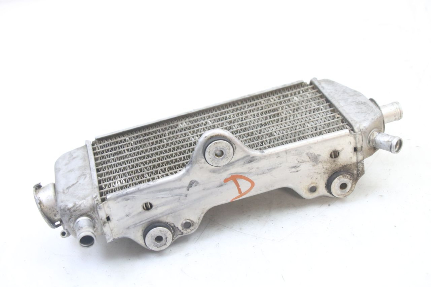 photo de RECHTER RADIATEUR YAMAHA YZ 125 (2006 - 2016) - Technische close-up