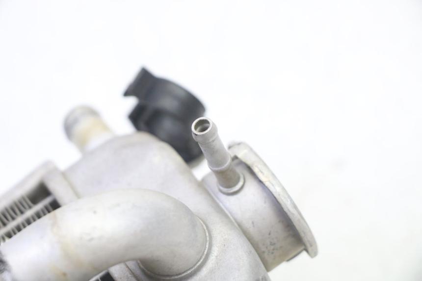 photo de RECHTER RADIATEUR YAMAHA YZF YZ-F 450 (2014 - 2016) - Zoom op gebruiksstaat