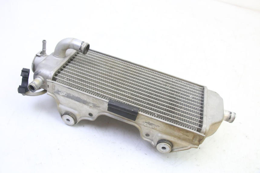 photo de RECHTER RADIATEUR YAMAHA YZF YZ-F 450 (2014 - 2016) - Bevestigingspunten