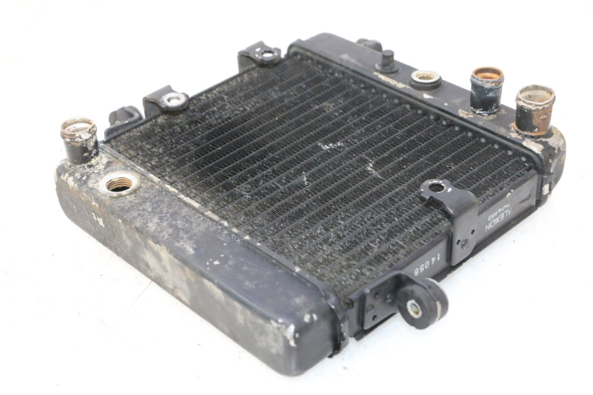 photo de RADIATEUR HONDA FES PANTHEON 2T 125 (1998 - 2002) - Technische close-up